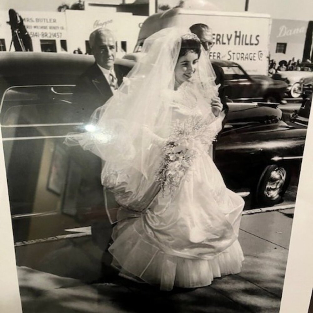 Rare limited edition 11 x 17 lithograph glossy print by world renowned photograp